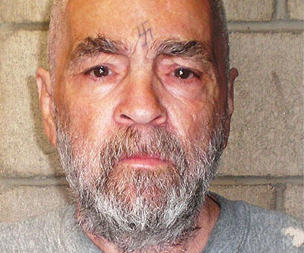 El asesino en serie más famoso de EEUU, Charles Manson, deja la cárcel para ser hospitalizado-0