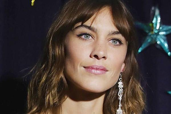 Alexa Chung: la fascinante it girl británica-0